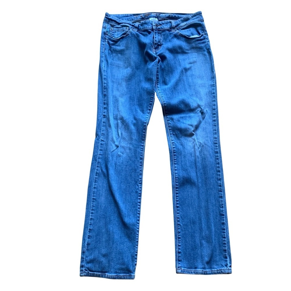 Classic Blue Straight‎ Leg Jeans with Contrast Stitching